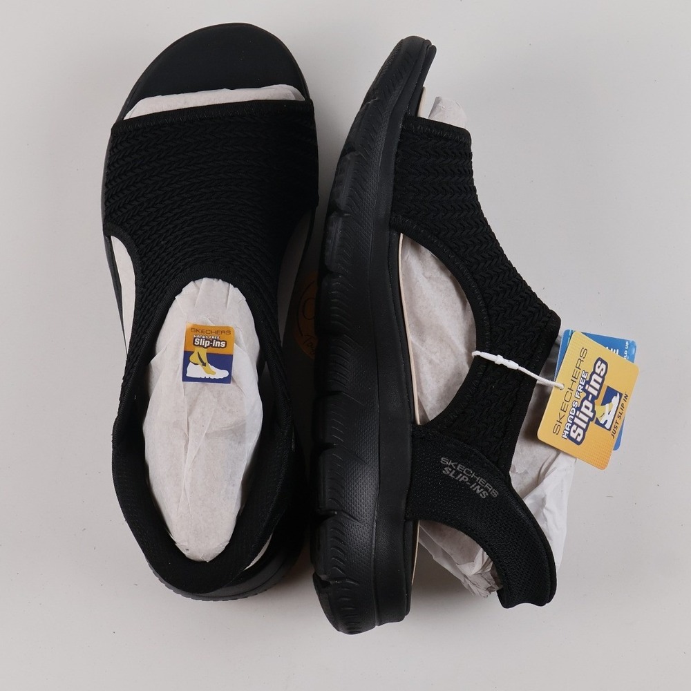 Skechers Sandals Hands Free Slip-ins Summits Sweetly Evolved Black Solid 8 NWT